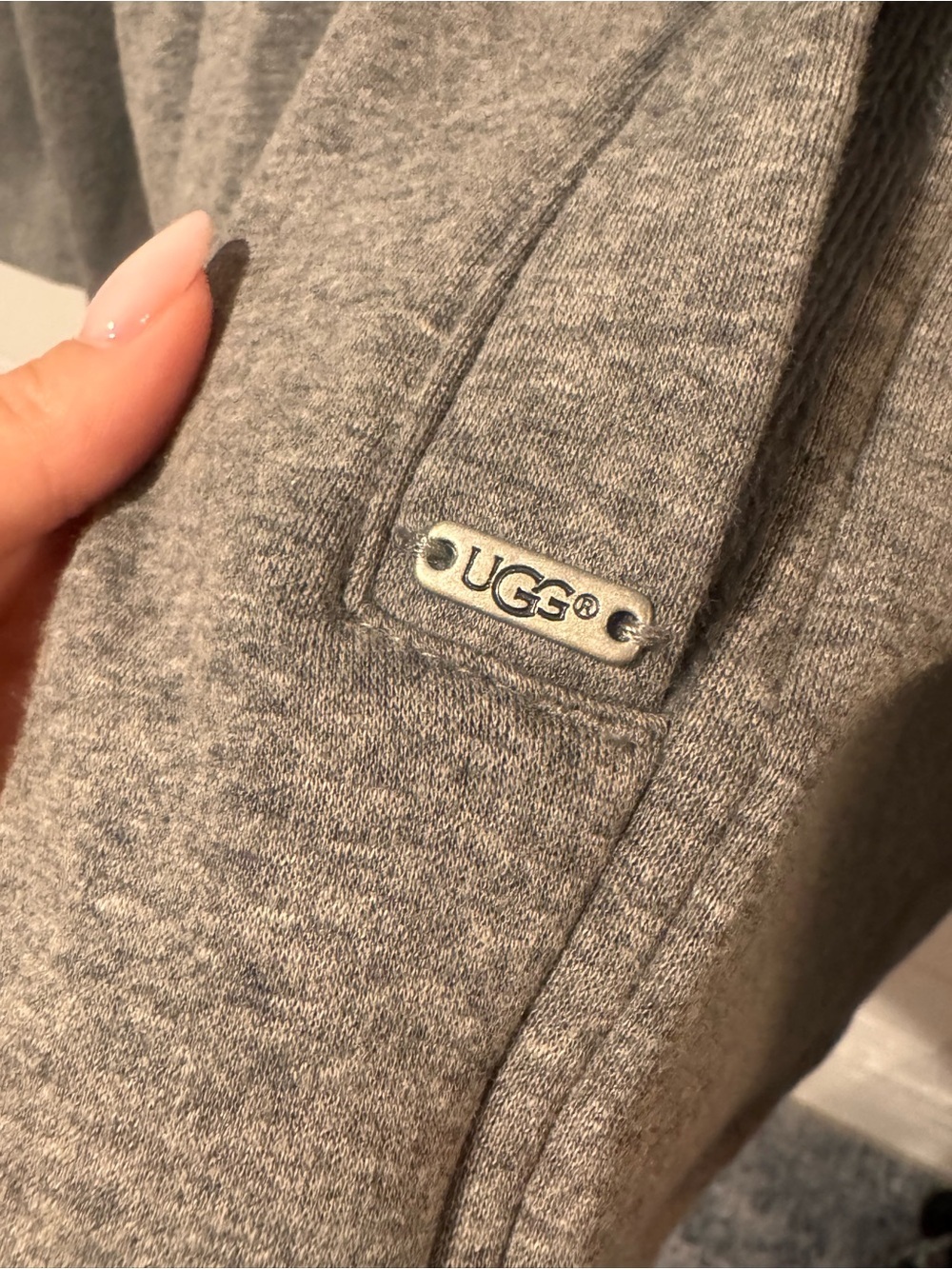 UGG Pichot Double Knit Funnel Neck Pullover Poncho - M/L - Picture 4 of 4